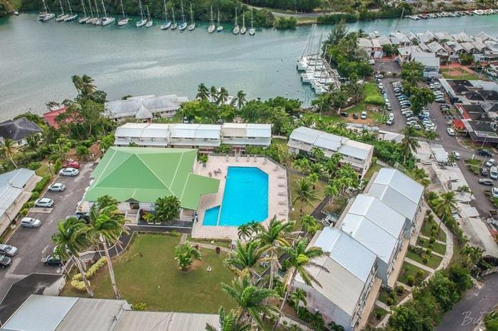 Superbe Studio Avec Piscine, Au Coeur De La Marina! Village Soleil ! Proche Aeroport & Ferry Ле Госие Екстериор снимка