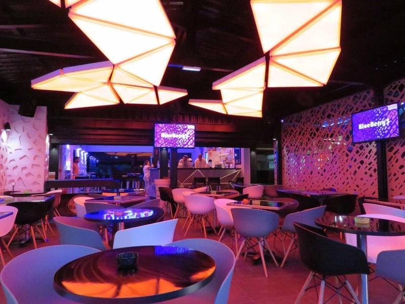 Superbe Studio Avec Piscine, Au Coeur De La Marina! Village Soleil ! Proche Aeroport & Ferry Ле Госие Екстериор снимка
