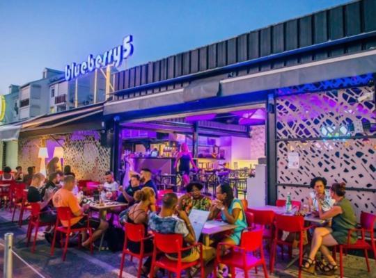 Superbe Studio Avec Piscine, Au Coeur De La Marina! Village Soleil ! Proche Aeroport & Ferry Ле Госие Екстериор снимка